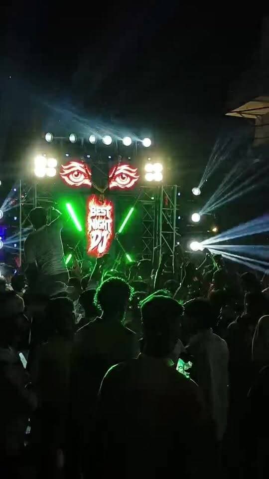 शहर में Best Night Dj शहर धनकुट्टीपुरा बहराइच की महारानी की शोभायात्रा ।