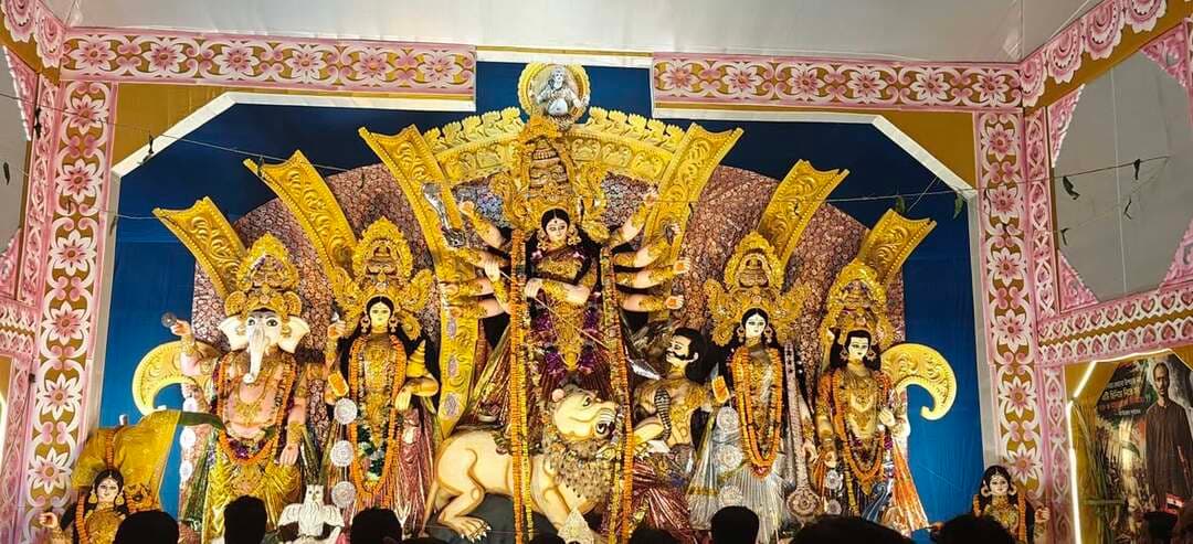 আশ্রম মোড় সার্বজনীন দুর্গোৎসব।।