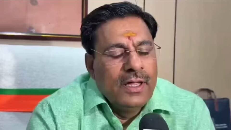 भाजपा विधायक रामेश्वर शर्मा ने आख़िर क्यो कहा
पूर्व मुख्यमंत्री दिग्विजय सिंह की यात्रा को लेकर ..