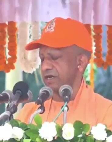 मुख्यमंत्री योगी आदित्यनाथ ने पुलिस कर्मियों को लेकर दिया बडा बयान