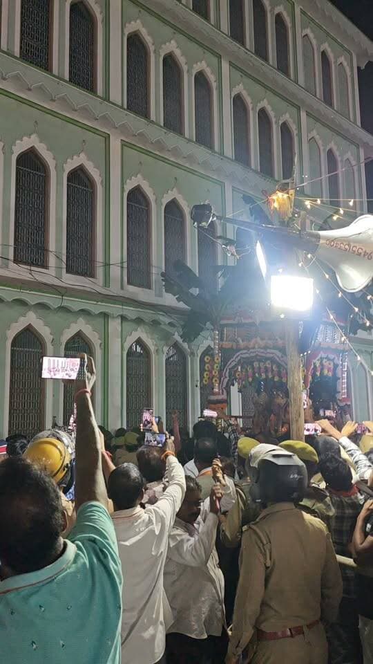 शाही कटरा के मैदान में भव्य भरत मिलाप का आयोजन
#खबरेंअभीतक #KhabareAbhiTak #भरतमिलाप #शाहीकटरा #मऊ