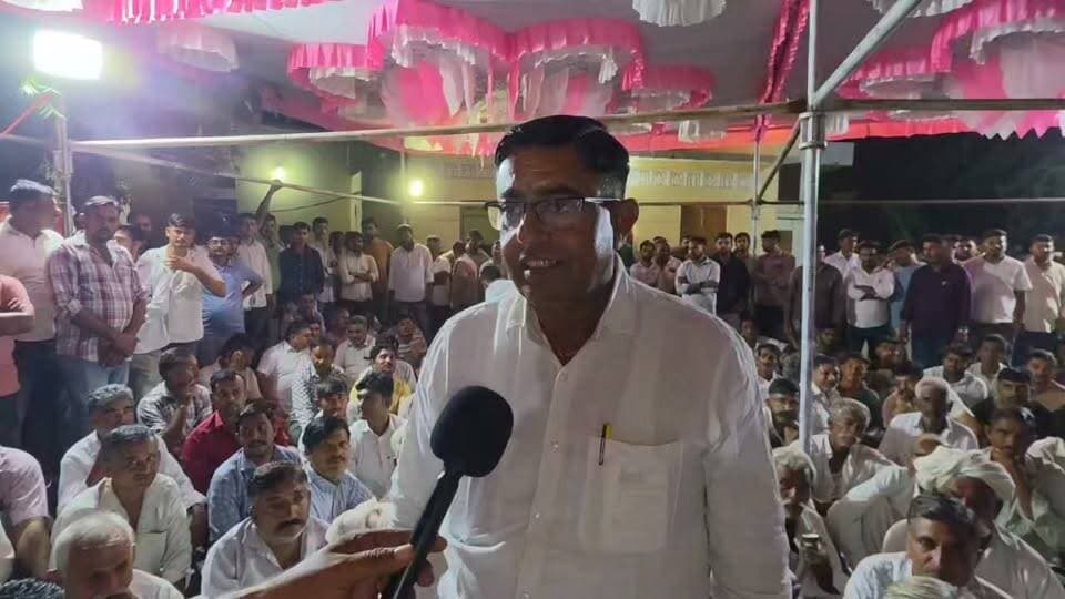 ग्राम पंचायत शिवकर में सरपंच प्रत्याशी सुरेश माली के समर्थन में बोले माली समाज अध्यक्ष दमाराम माली