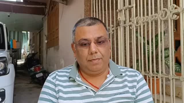 सिमरिया विधानसभा क्षेत्र में विकास पर प्रेस वार्ता
सिमरिया : सिमरिया विधानसभा क्षेत्र में विकास को लेकर एक प्रेस वार्ता आयोजित की गई। इस दौरान क्षेत्र की वर्तमान विकास स्थिति और आगामी योजनाओं पर चर्चा की गई।
प्रेस वार्ता में स्थानीय नेताओं और अधिकारियों ने भाग लिया और विकास कार्यों की प्रगति के बारे में विस्तृत जानकारी दी। उन्होंने क्षेत्रवासियों के हित में भविष्य में किये जाने वाले प्रयासों पर भी प्रकाश डाला।