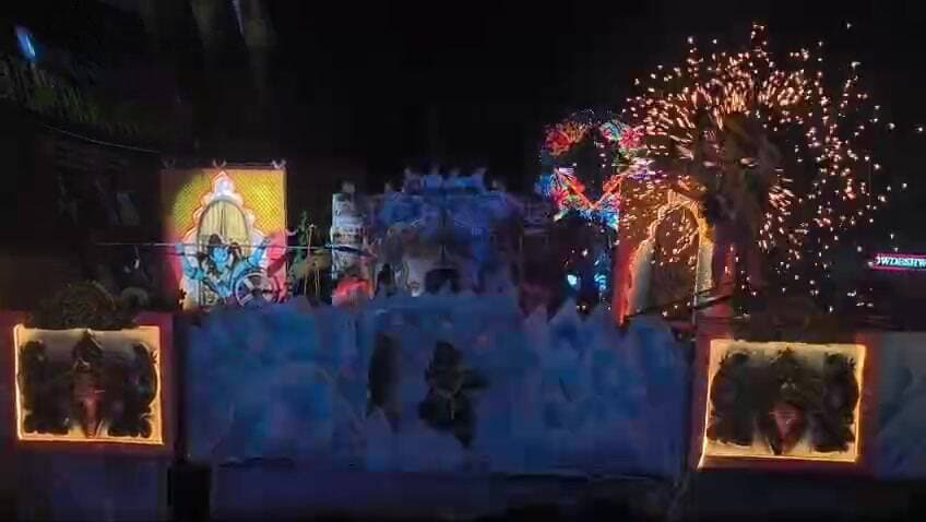 ಮಡಿಕೇರಿ: ಐತಿಹಾಸಿಕ ಮಡಿಕೇರಿ ದಸರಾಗೆ ವರ್ಣರಂಜಿತ ತೆರೆ: ರಾತ್ರಿಯಿಡೀ ನಡೆದ ದಶಮಂಟಪಗಳ ಶೋಭಾಯಾತ್ರೆ