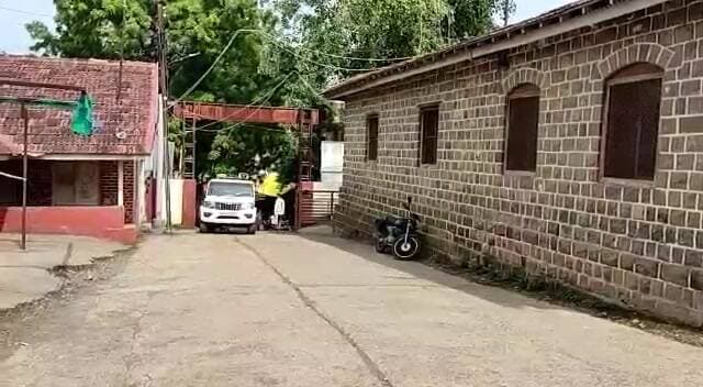 चोपडा: चोपड्यात २४ वर्षीय तरुणाकडून गावठी कट्टा आणि ८ लाखांचा मुद्देमाल जप्त