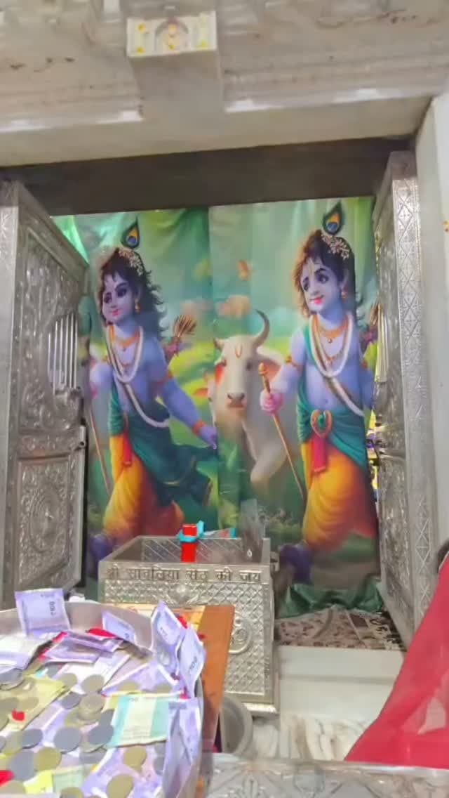 🙏🌺 श्री सांवरिया सेठ जी मंगला आरती एवं लाइव श्रृंगार दर्शन 🌺🙏
📅 दिनांक: 22 अक्टूबर 2026, गुरुवार
✨ आज श्री सांवरिया सेठ जी के पावन मंगला आरती एवं मनमोहक श्रृंगार दर्शन का लाइव प्रसारण एक साथ देखिए केवल हेलो चित्तौड़गढ़ न्यूज़ चैनल पर।
🙏 घर बैठे मोबाइल पर कीजिए प्रभु श्री सांवरिया सेठ जी के दिव्य दर्शन और पाइए सांवरिया सेठ जी की कृपा एवं आशीर्वाद।
🌹 जय श्री सांवरिया सेठ जी! 🙏 सेठों के सेठ, श्री सांवरिया सेठ जी की जय 🙏
#श्रीसांवरियासेठ #मंगला_आरती #श्रृंगार_दर्शन #LiveDarshan #HelloChittorgarh जयश्रीसांवरियासेठ