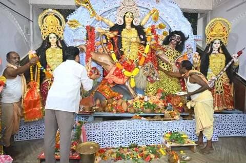 ଝାରସୁଗୁଡା: ସୁନ୍ଦରଗଡ଼ ରଙ୍ଗଢ଼ିପା ଦୁର୍ଗାପୂଜାରେ ଝାରସୁଗୁଡ଼ା ବିଧାୟିକା