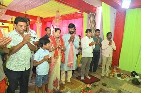 ଝାରସୁଗୁଡା: ସୁନ୍ଦରଗଡ଼ ଆର୍.ଆର୍.ଆଇ.ଟି କଲୋନୀ ଦୁର୍ଗାପୂଜାରେ ସାମିଲ ହେଲେ ଝାରସୁଗୁଡ଼ା ବିଧାୟିକା