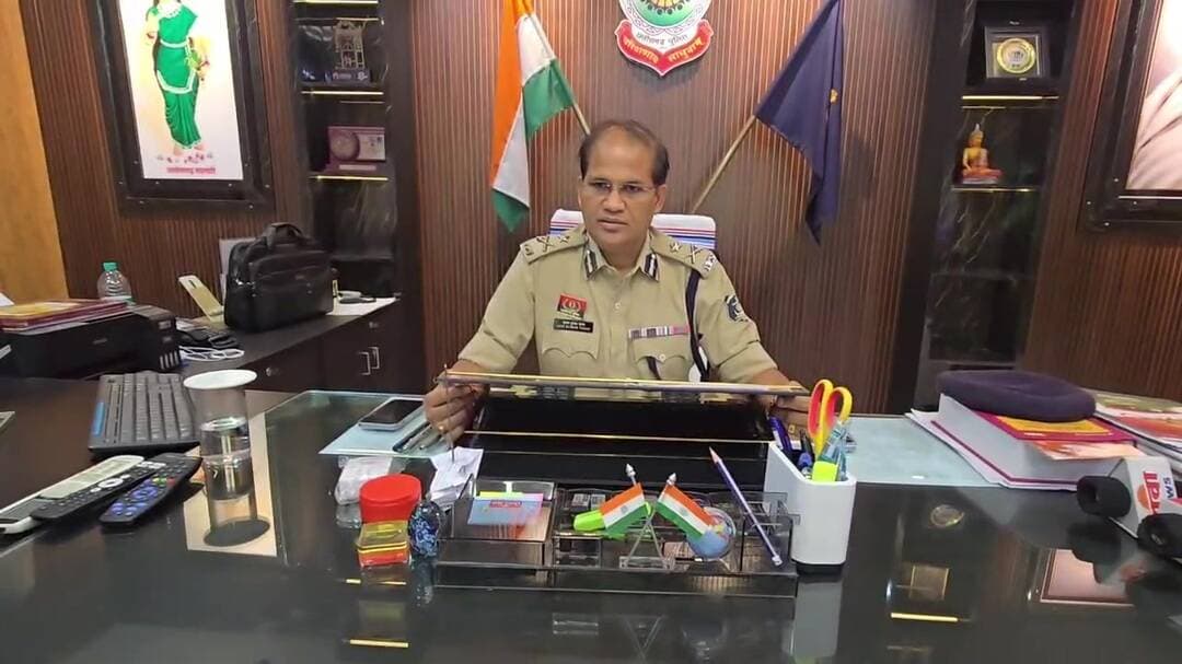 राजनांदगांव: राजनांदगांव में पुलिस अधीक्षक पर फायरिंग और वर्दी ना पहनने का विवाद
