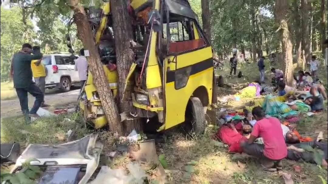 केल्हारी: केल्हारी में बस दुर्घटना में 5 से अधिक लोगों की मौत, करीब 20 घायल