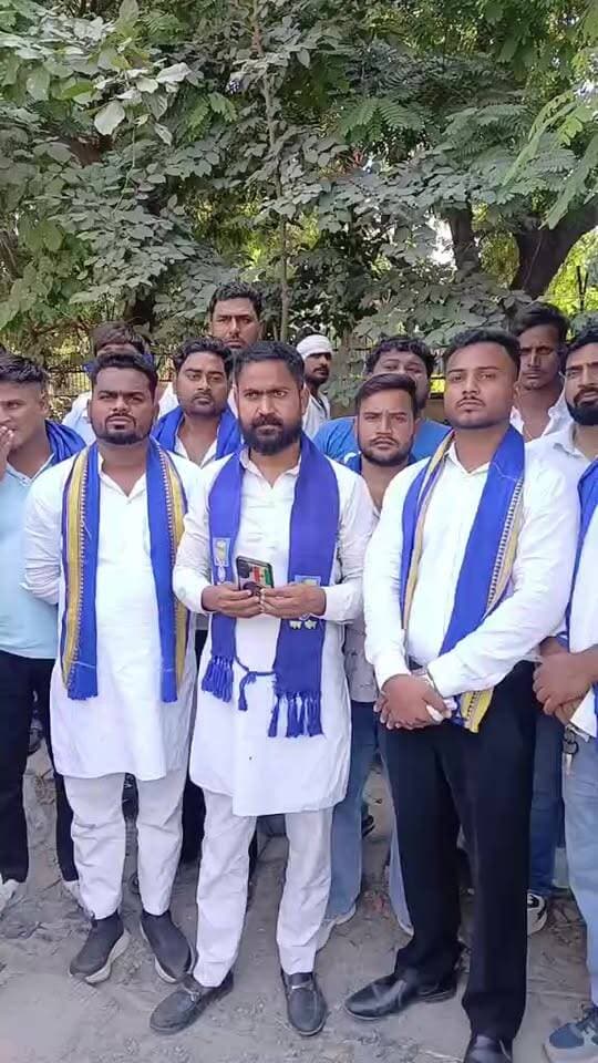 न्याय मांगने गए थे, पुलिस ने हिरासत में लिया...
एसआई पर जातिगत दुर्व्यवहार और मारपीट का आरोप, भीम आर्मी ने मांगी कार्रवाई
#bhimarmy
#justice
#police
#voiceoffaridabad
#Voiceoffreedom