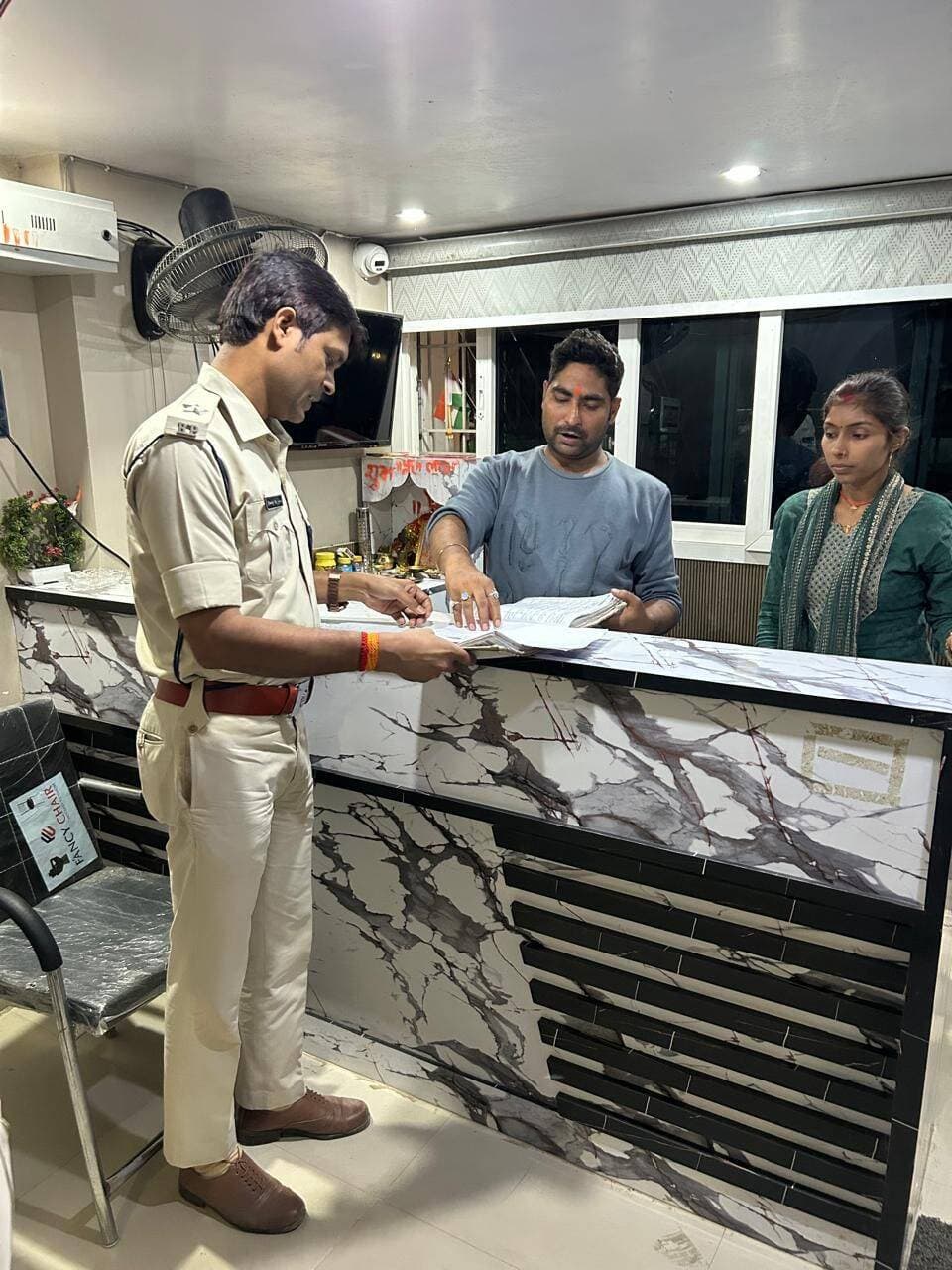 चप्पे-चप्पे पर पुलिस की नजर