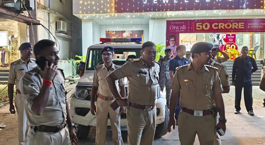 चप्पे-चप्पे पर पुलिस की नजर