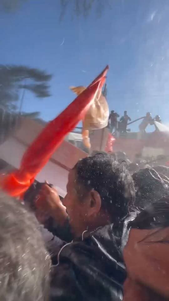शिमला सचिवालय के बाहर RDP प्रदर्शन उग्र! पुलिस ने किया हल्का बल प्रयोग, वाटर कैनन से प्रदर्शनकारियों को खदेड़ा..