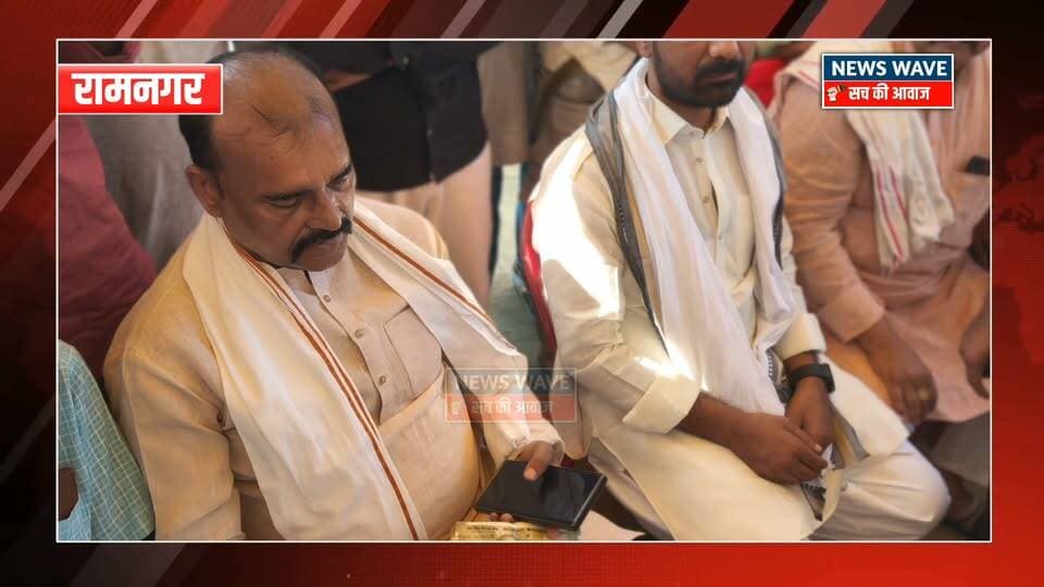 रामनगर के मेघवल गांव में छात्र के अ *पह *रण कर किए गए ह *' त्या मामले में वाल्मिकीनगर विधायक सुरेन्द्र प्रसाद कुशवाहा ने परिजनों से मुलाकात कर की आर्थिक मदद