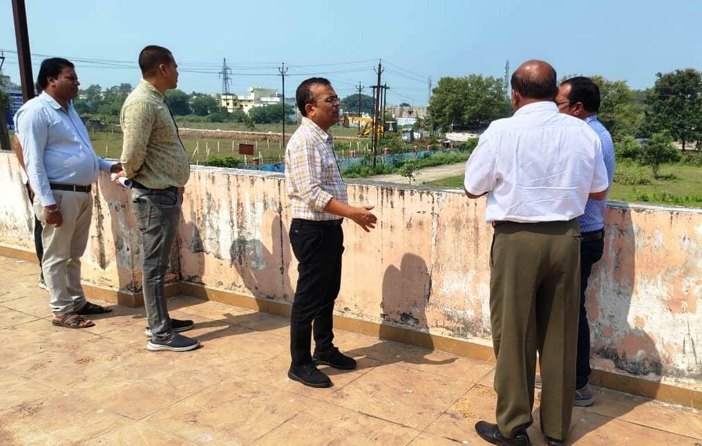 कलेक्टर श्री जन्मेजय महोबे ने ऑडिटोरियम मरम्मत कार्य का किया निरीक्षण
गुणवत्ता, समय-सीमा एवं आवश्यक सुविधाओं को लेकर अधिकारियों को दिए निर्देश
#janjgir_champa #chhattisgarh