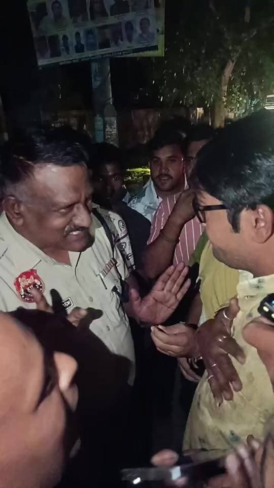 पूंडरी में रात से नहीं है बिजली की सप्लाई, परेशान लोगों ने लगाया जाम