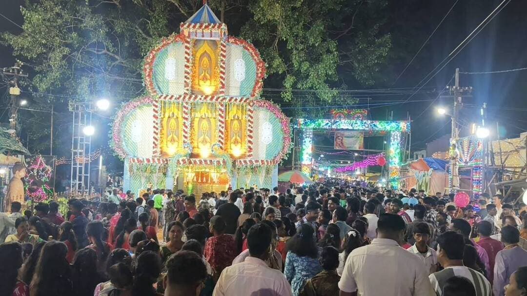 କୁଚିଣ୍ଡା ଦଶହରା ରେ ଏନ୍ତା ଭିଡ଼ ବଝା ହେଇଯିବ 😄
#amarkuchinda #kichinda