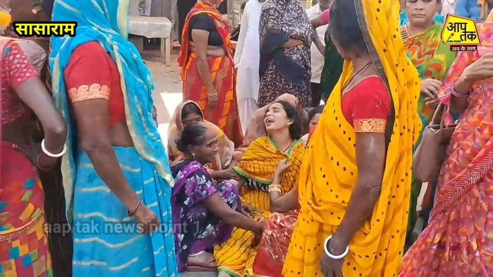 सासाराम के फजलगंज दुर्गाकुंड में मूर्ति विसर्जन से किशोर के डूबने से मचा हड़कंप, SDRF और गोताखोरों की टीम जुटी तलाश में। #aaptaknewspoint1 #sasaram #BiharNews #विसर्जन #मूर्ति #दशहरा