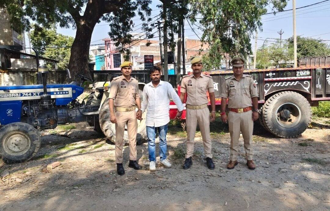 शाहजहांपुर: पुलिस मुठभेड़ में ट्रैक्टर-ट्रॉली चोरी के दो आरोपी..see more