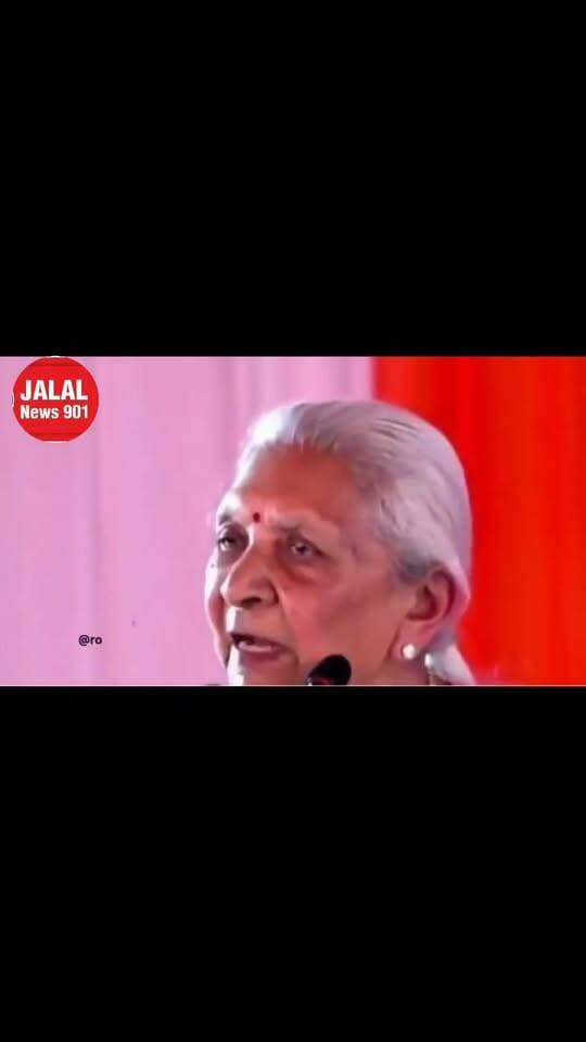 लखनऊ में बोलीं गवर्नर आनंदीबेन पटेल-
गर्लफ्रेंड बनाने में बुराई नहीं है। गर्लफ्रेंड बनाओ तो शादी भी करो
लड़की को मां बनाकर छोड़ना गलत
युवाओं पहले आत्मनिर्भर बनें @