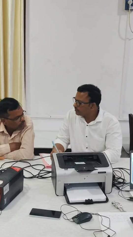 सीधी कलेक्ट्रेट में लोकायुक्त का ट्रैप, 40 हजार रुपये की रिश्वत लेते जनजाति कार्य विभाग का कर्मचारी गिरफ्तार #Lokayukt #CrimeNews #Rishwat #sidhinews #mpnews