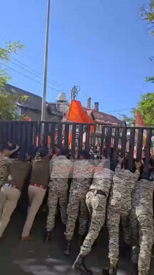 स्वर्ण समाज संयुक्त मोर्चा के विशाल प्रदर्शन में शिमला पुलिस का लाठी चार्ज
