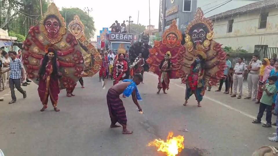 ସାର୍ବଜନୀନ ଦୁର୍ଗାପୂଜା ପଦ୍ମପୁର ଭସାଣି ଶୋଭାଯାତ୍ରା
#everyonefollowers
#highlights
#padampurtv
#viralreelsシ