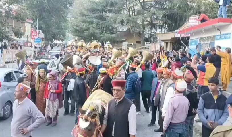 अंतरराष्ट्रीय दशहरा उत्सव के दूसरे दिन निकली नृसिंह देवता की भव्य जलेब