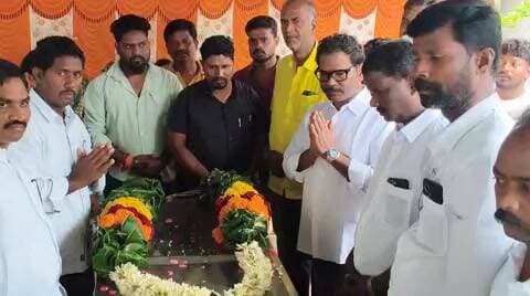 గంగాధర నెల్లూరు: నందయ్య భౌతికకాయానికి నివాళులర్పించిన ఎమ్మెల్యే డాక్టర్ థామస్