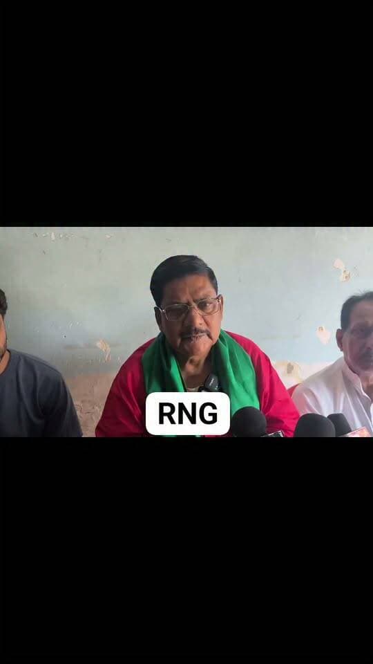 रिटायर कस्टमर अधिकारी की हत्या के बाद आर पहुंचने पर संसद सुदामा प्रसाद परिजनों से मिले और सरकार पर किया हमला