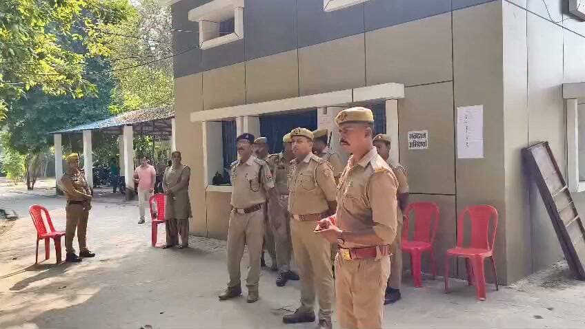 इलाहाबाद झांसी खंड स्नातक निर्वाचन क्षेत्र दिनांक 23.10. 2026
मध्यान 12:00 बजे तक का पोल प्रतिशत 9.54