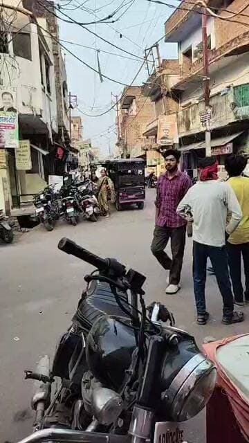 छावनी चौराहा बांदा।