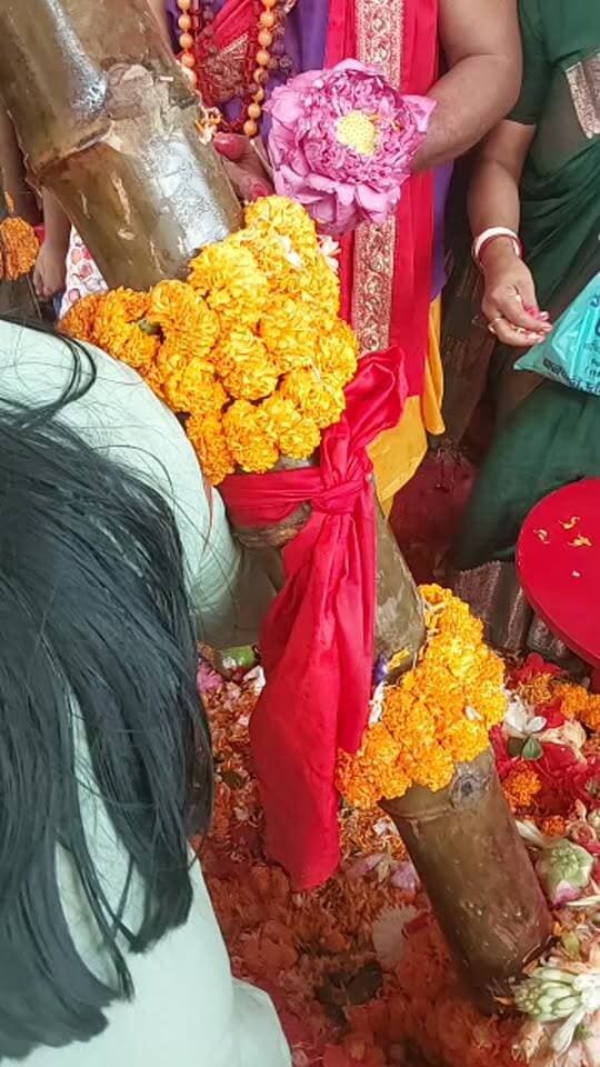 দ্বিতীয়াতেই বোল্লা রক্ষাকালী মায়ের কাঠাম পুজো, ভক্তদের ঢল দক্ষিণ দিনাজপুরে
