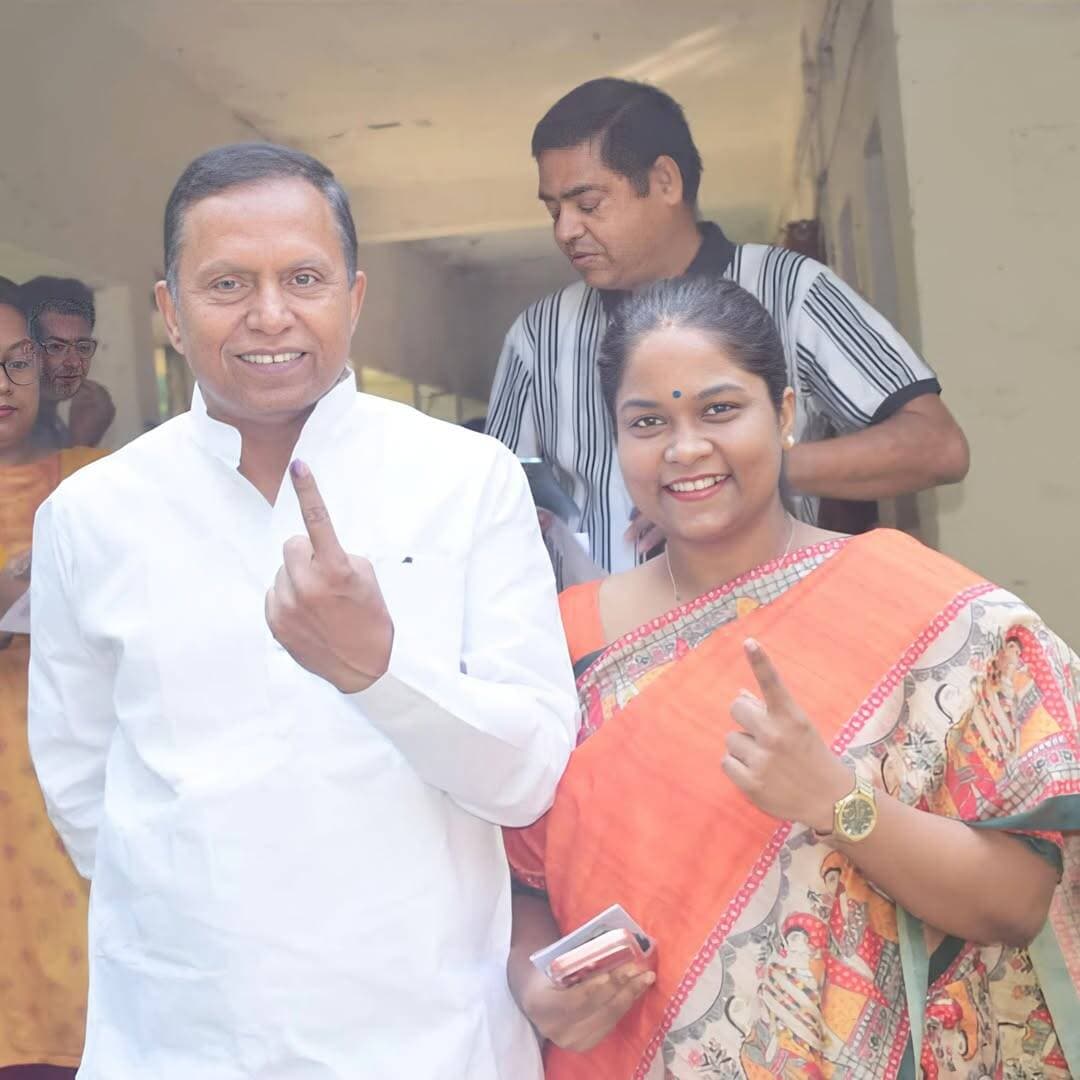 कोसी स्नातक निर्वाचन क्षेत्र से MLC उम्मीदवार डॉ. एन.के. यादव ने किया मतदान
कोसी स्नातक निर्वाचन क्षेत्र के द्विवार्षिक चुनाव के बीच MLC उम्मीदवार डॉ. एन.के. यादव ने अपने मताधिकार का प्रयोग किया।
<nis:link nis:type=tag nis:id=kosigraduateelection nis:value=KosiGraduateElection nis:enabled=true nis:link/> <nis:link nis:type=tag nis:id=drnkyadav nis:value=DrNKYadav nis:enabled=true nis:link/> <nis:link nis:type=tag nis:id=biharnews nis:value=BiharNews nis:enabled=true nis:link/> <nis:link nis:type=tag nis:id=apnajamui nis:value=apnaJamui nis:enabled=true nis:link/>