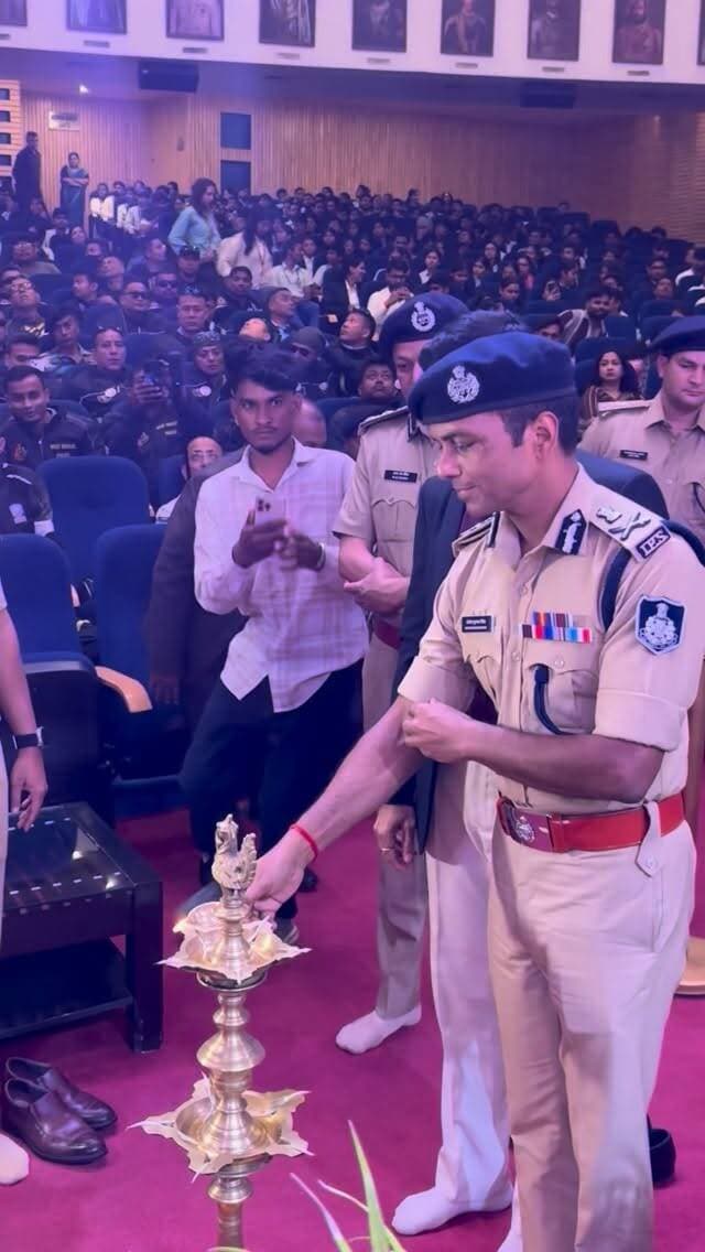 राष्ट्रीय पुलिस बाइक रैली का इंदौर पुलिस कमिश्नरेट ने किया स्वागत..हुए कई सांस्कृतिक जागरूकता कार्यक्रम…#indore #mppolice #indorepolice