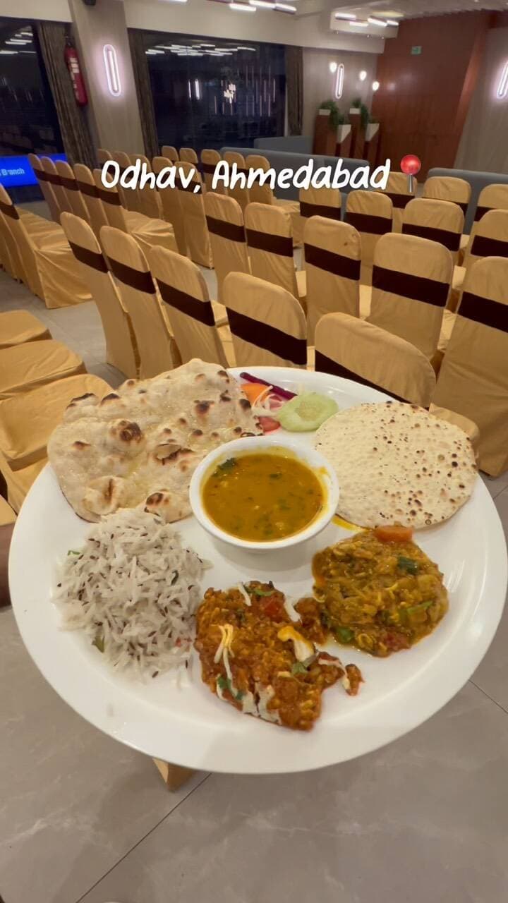 Dinner Post Restaurant | Celebrate Starting at ₹299 🎉
• Banquet packages starting at just ₹299 per person
• Perfect for birthdays, anniversaries, kitty parties & small functions
• Spacious banquet hall with comfortable seating
• Party decor, lighting & buffet setup
• Great for family celebrations and group gatherings
🍽️ What We Tried:
• ₹299 Thali
• A variety of food options to enjoy
📍 Dinner Post Restaurant
Siddhi Vinayak Complex,
1st Floor, 200ft. Ring Road, Odhav Circle, Ahmedabad - 382415.
📞 For banquet bookings and celebration packages, call 99984 01906.
Planning your next celebration? Save this post and share it with your party-planning partner! 🎂
Keywords: Dinner Post Restaurant, Odhav Restaurants, Banquet Hall in Ahmedabad, Birthday Party Venue Ahmedabad, Celebration Packages, Affordable Banquet Booking, Ahmedabad Foodie
#DinnerPostRestaurant #Odhav #AhmedabadFoodie #AhmedabadRestaurants #BanquetHallAhmedabad BirthdayPartyVenue PartyPlanning AhmedabadCelebrations
