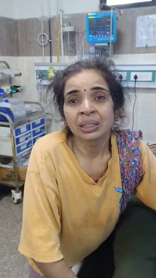ज्यादा से ज्यादा शेयर करें 🙏🙏
इस महिला का पर्स गुम हो गया है जिसके पति काफी बीमार है कृपया करके इस पते पर पहुंचने का कष्ट करें, कंगना गाबा पत्नी संजीव गाबा प्लॉट न.46 नजदीक अंजली माता मंदिर कुबेर कॉलोनी कुरुक्षेत्र
Plot 46 near anjali mata mandir Kangna gaba/wife sanjeev Gaba/Sanju