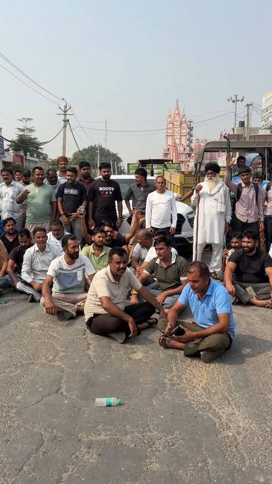 बिजली की किल्लत से परेशान होकर पहले निसिंग वालों ने जाम लगाया और अब गांव गोंदर निवासियों ने बिजली न आने की वजह से परेशान होकर रोड पर लगाया जाम। अधिकारियों ने सिर्फ दिया आश्वासन