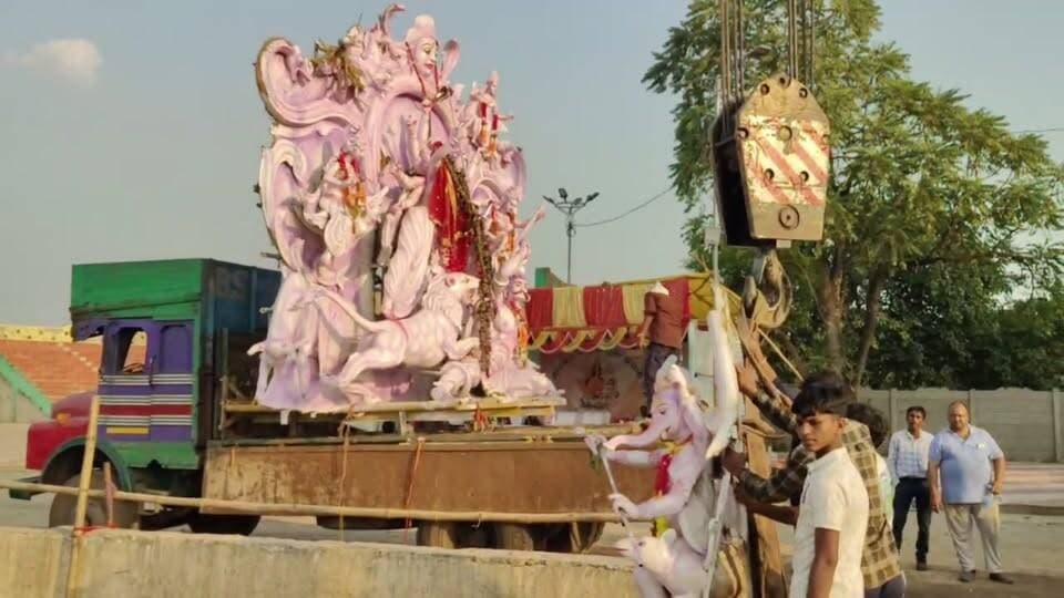 LIVE: Rourkela Celebrates Durga Idol Immersion Festival; 10 Idols Immersed So Far .
Rourkela Durga Visarjan: At Least 80 More Idols Expected to Be Immersed by Tonight .
28 Platoons of Police Deployed to Ensure Peaceful Durga Idol Immersion in Rourkela .
Durga Melan Festival to Be Held at Sector-13 Melan Ground This Evening .
LIVE FROM ROURKELA: Grand Durga Visarjan Underway at Balu Ghat Temporary Immersion Pond . #raurkela #odisha