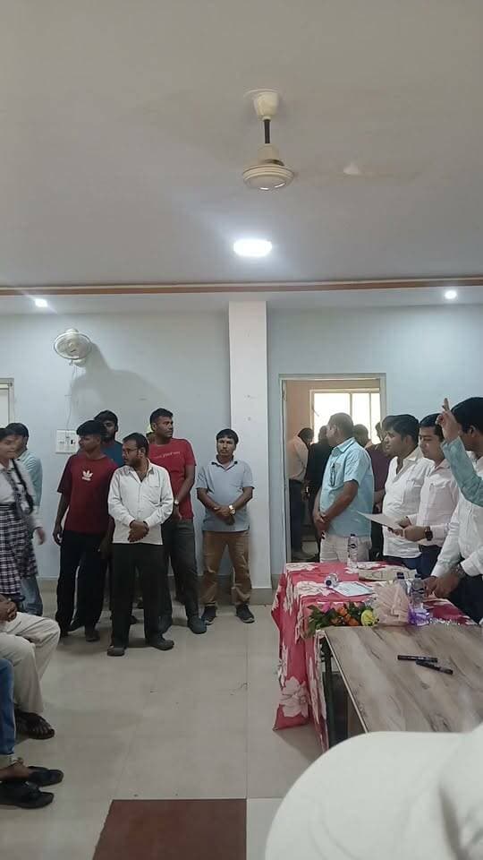 सलोनी कुमारी ज्ञान भारती टिकारी को किया गया सम्मानित औरंगाबाद सांसद अभय कुशवाहा द्वारा! #bdbiharjharkhand