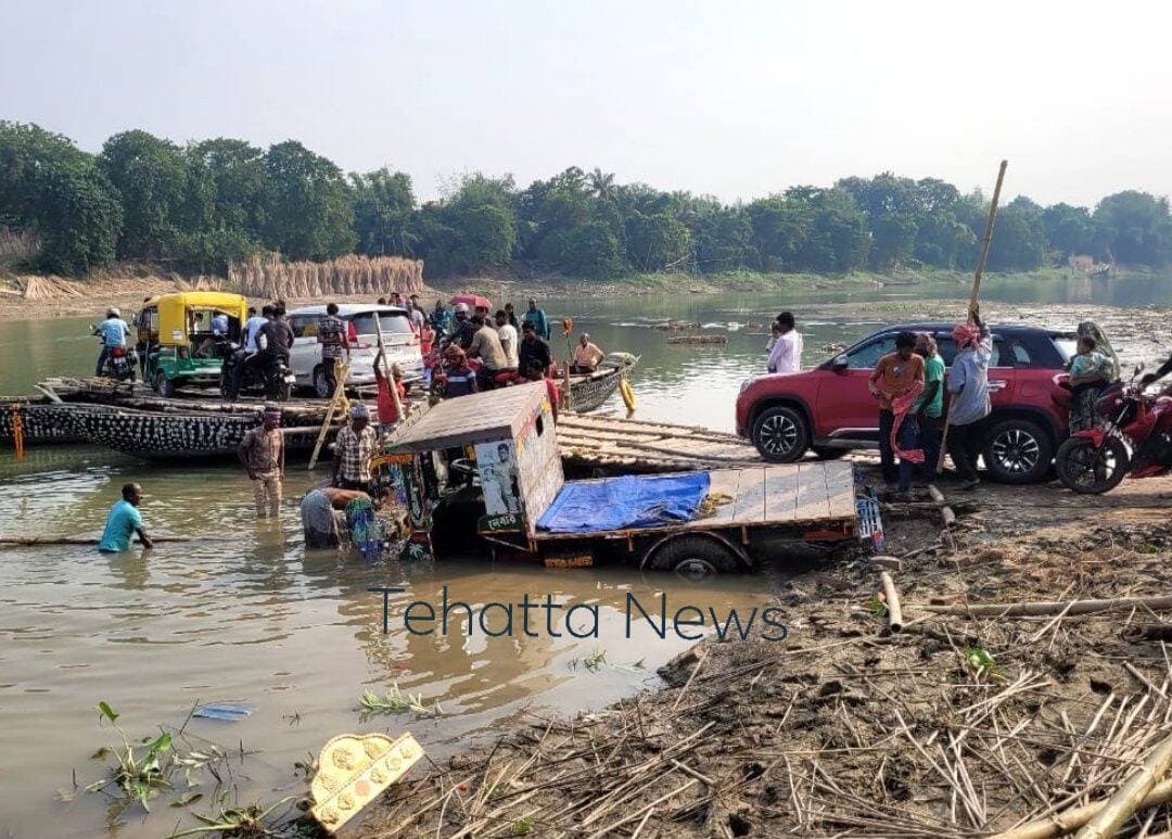 তেহট্ট ফেরিঘাটে নৌকায় ওঠার সময় নিয়ন্ত্রণ হারিয়ে জলঙ্গি নদীতে পড়ল লছিমন
