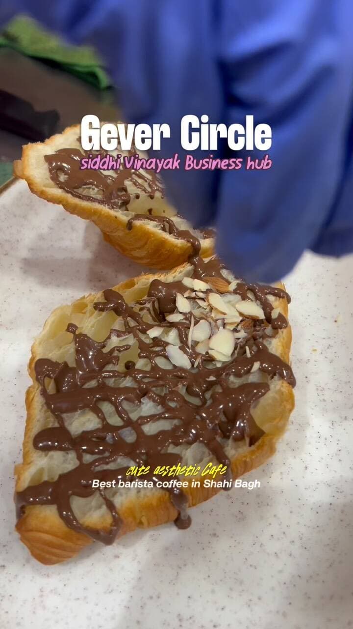 Gupshup Delights | Aesthetic Cafe in Shahibaug ☕✨
• Beautiful pink-themed aesthetic ambience
• Warm and cozy vibes
• Wide variety of food & beverages
• Speciality Barista Coffee
• Open from 7:30 AM to 12:00 AM
• Perfect for coffee dates, casual meetups & evening plans
🍴 What We Tried:
• Pesto Pasta
• Cheese Chilli Toast
• Butter Croissant
• Nutella Croissant
• Triple Chocolate Waffles
• Signature Chataka Pataka Bhel
• Indian Mint Street Style Sandwich
• Barista Coffee
📍 Gupshup Delights
Gevar Circle, Siddhi Vinayak Business Hub, Rajasthan Hospital Road, Shahibaug, Ahmedabad.
Save this spot for your next cafe plan and share it with your coffee & food partner! ❤️
Keywords: Gupshup Delights, Shahibaug Cafe, Ahmedabad Cafes, Ahmedabad Foodie, Aesthetic Cafe Ahmedabad, Coffee Places in Ahmedabad, Shahibaug Food, Best Cafes in Ahmedabad
#GupshupDelights #AhmedabadFoodie #ShahibaugCafe #AhmedabadCafe #AhmedabadFood AestheticCafe CoffeeLovers AhmedabadCafes CafeHopping