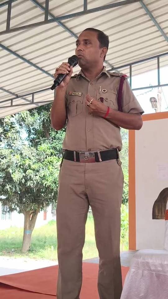 আগামী লক্ষ্মীপূজা নিয়ে শান্তিপুর থানায় প্রশাসনিক বৈঠক।