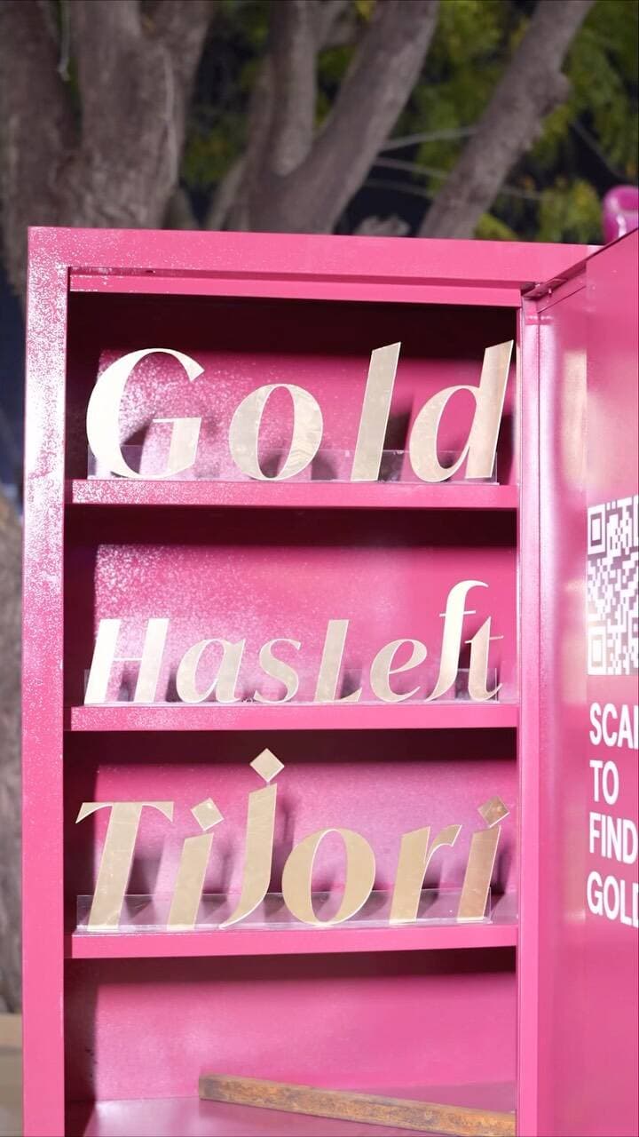 Something mysterious is happening in Amdavad! 👀🔐
From hoardings across the city to a mysterious red tijori at Fungrito, everyone is asking the same question: “GOLD HAS LEFT THE TIJORI!” ✨
What is Jewelchic planning, and where has the gold gone? 👀
Spot a QR code? Scan it and see what you discover! 🔍
(Jewelchic, Gold Has Left The Tijori, Amdavad, Gold Mystery, Fungrito, Red Tijori, QR Code, Mystery Campaign, City Buzz, Gold Hunt)
#Jewelchic #GoldHasLeftTheTijori #Amdavad #GoldMystery #Fungrito