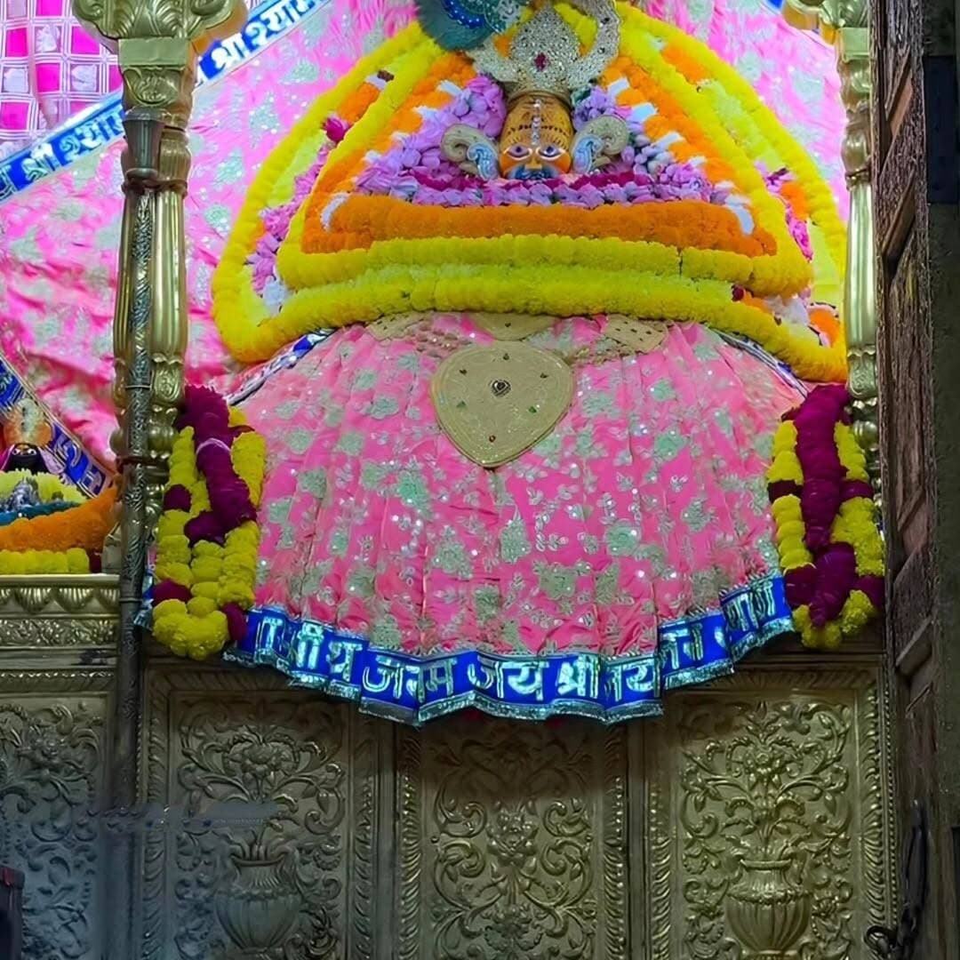 *श्री श्याम प्रभु के आज “खाटूश्याम जी” से भव्य एवं अलौकिक “द्वादशी संध्या श्रृंगार दर्शन”