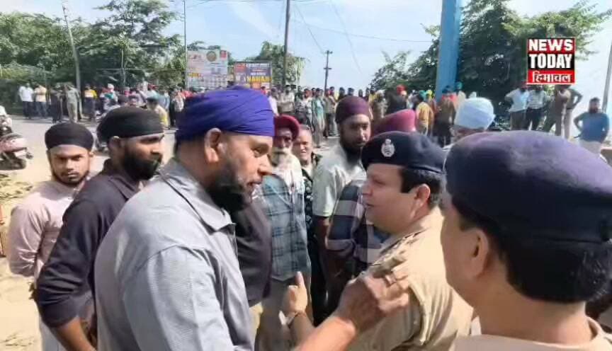 नाहन में स्वागत गेट को लेकर खूनी संघर्ष, जमकर पथराव; पुलिस ने चलाई वाटर कैनन।
न्यूज टुडे हिमाचल के लिए नाहन से रवि दत्त भारद्वाज की रिपोर्ट।