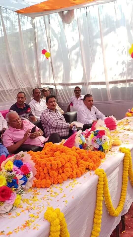 ईस्ट सेंट्रल रेलवे कर्मचारी यूनियन के द्वारा चतुर्थ त्रैवार्षिक अधिवेशन को संबोधित करते का. एस.एन पी. श्रीवास्तव।।डेहरी ऑन सोन।