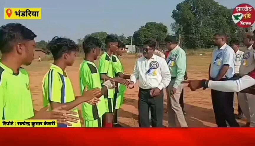 स्व. अलबिना तिर्की मेमोरियल फुटबॉल टूर्नामेंट का हुआ समापन, बिरसा मुंडा एफसी ने 1-0 गोल से दर्ज की जीत