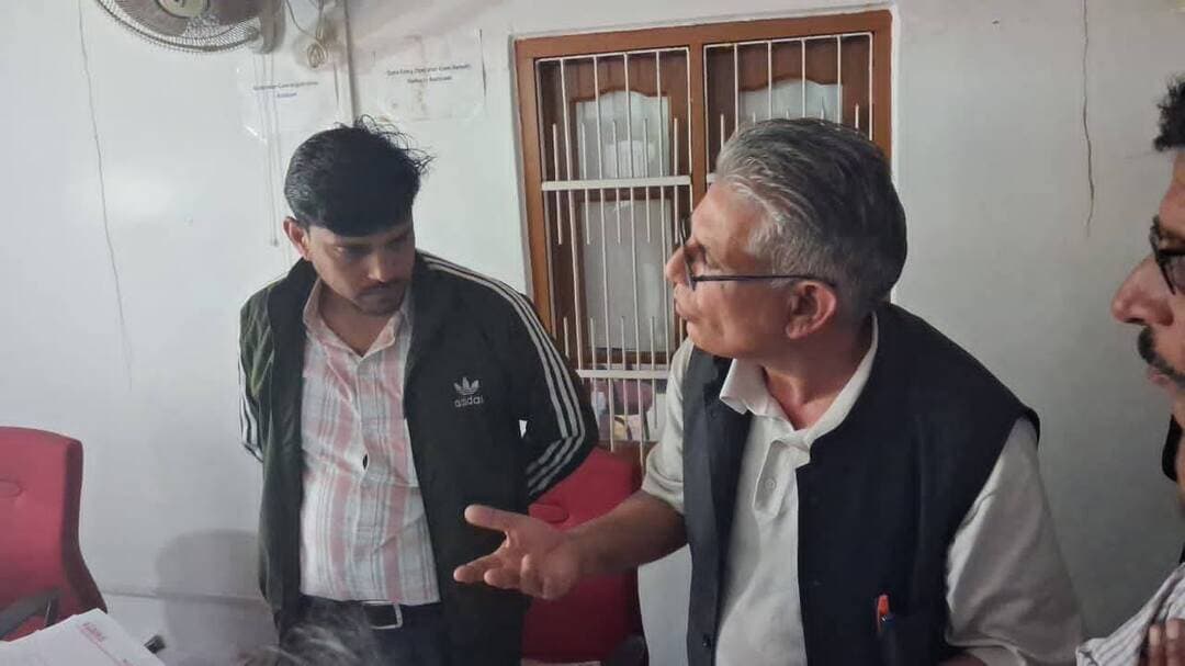 सरकाघाट:सीटू से सबंधित मनरेगा एवं निर्माण मज़दूर यूनियन ने आज सरकाघाट में राज्य श्रमिक कल्याण बोर्ड के सब ऑफिस का घेराव किया
#devbhoomilivehp #everyonehighlightsfollowers #nonfollowersviewersfollowers #highlight2026 #reelschallenge